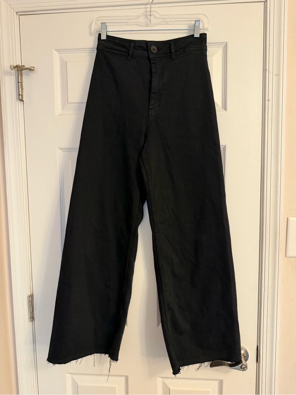 Zara Black Relaxed Wide-Leg Jeans